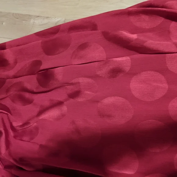 Red Silky High Collar Blouse - Picture 6 of 6